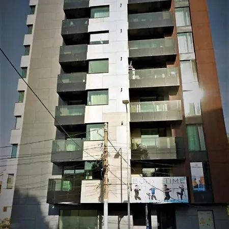 Apartment Prime Location, Sea View Flat Near The Beach